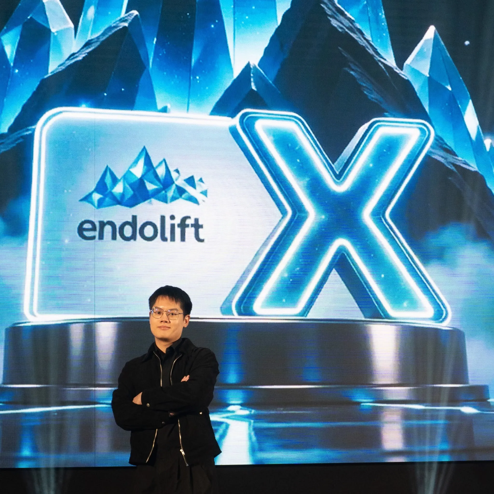 Dr. Thanawat Ounahachok attending the Endolift X launch event, advanced skin tightening technology at Zeniq Holistic